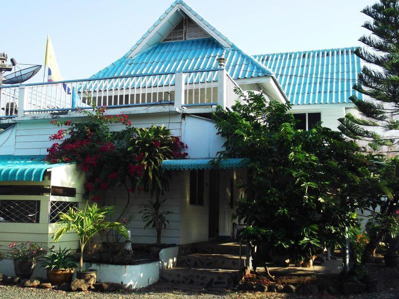 P.California Inter Hostel Nang Rong Экстерьер фото