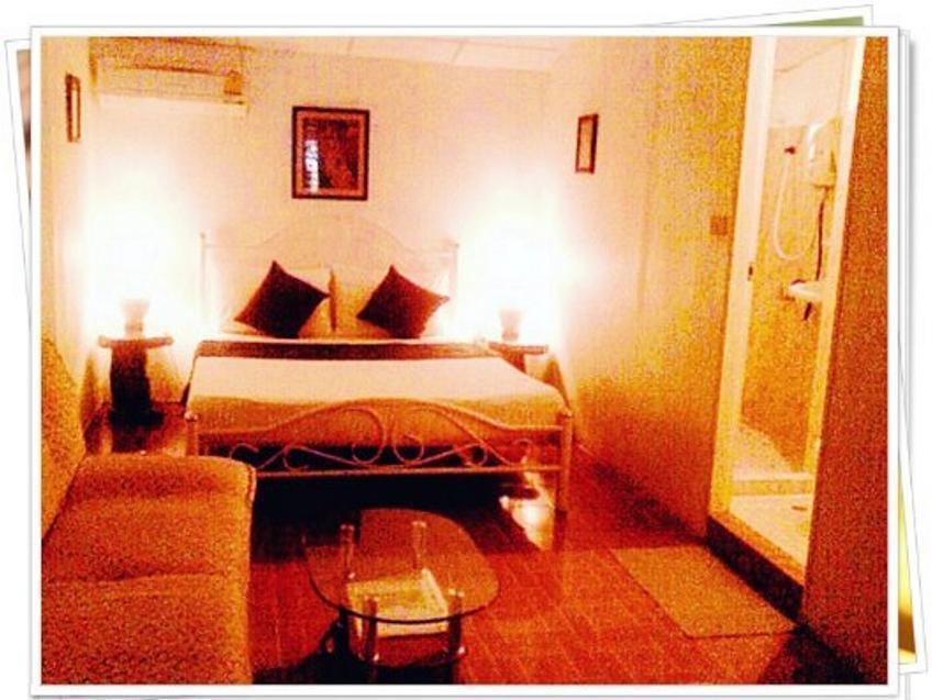 P.California Inter Hostel Nang Rong Экстерьер фото